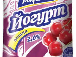 Йогурт 2,0% жирности 400 г Вишня ТМ Радомилк