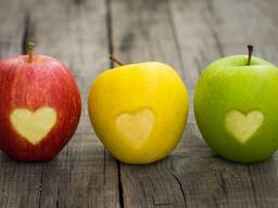 Закупаем яблоко с доставкой к себе на базу