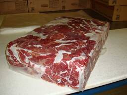 Закуповує блочну яловичину : вищий гатунок , 1 гатунок, 2 гатунок сухої заморозки