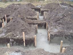 Залить фундамент