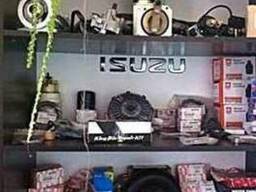 Запасні частини Isuzu нові і б/в на автобус, вантажівку.