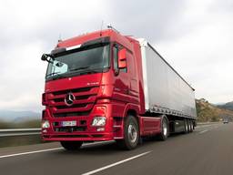 Запчасти на Мерседес новые и б. у: двигатель ОМ 366, КПП, мосты