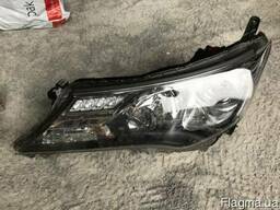 Запчасти тойота рав Toyota RAV4 Фара