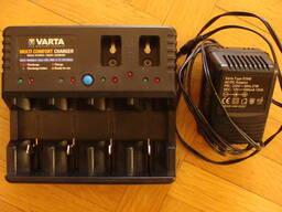 Зарядне Varta 57040 для акумуляторів NiMh/NiCd АА, ААА, С, D, R22 крона
