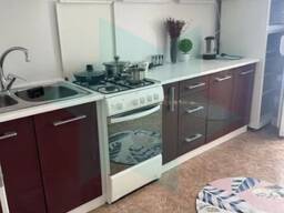 Продам. 4-к. кв. 10/10, ж/м Перемога-5, бульвар Слави 18