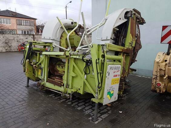 Жатка для збирання кукурудзи на силос Claas ru 600