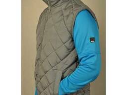 Жилет утепленный, цвет и модель на выбор