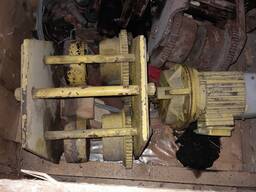 Запчастини та комплектуючі на кран-балки, із хранiння.