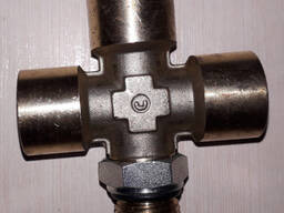 З'єднувач різьбовий 4-х сторонній М16х1.5 Camozzi